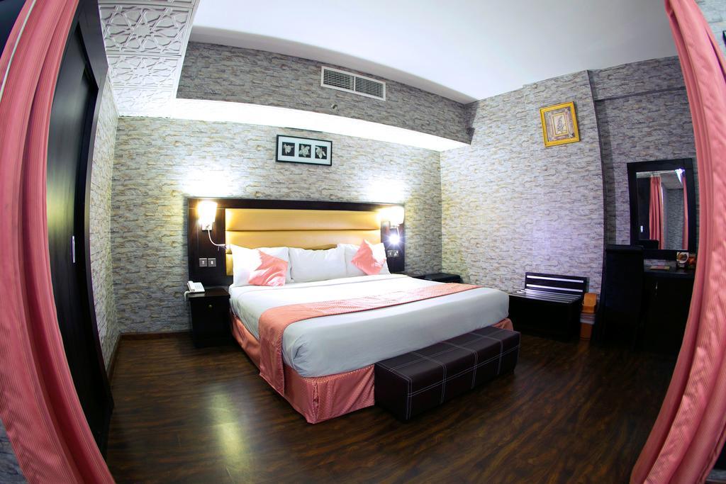 Rafee Hotel Дубай Екстериор снимка