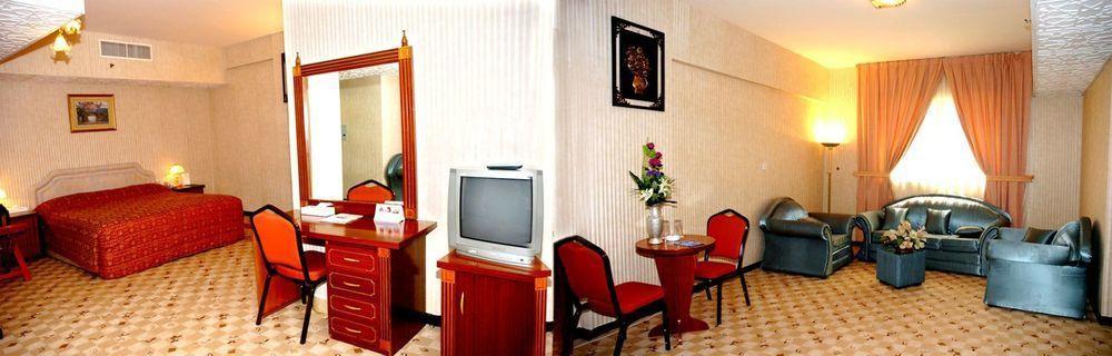 Rafee Hotel Дубай Екстериор снимка